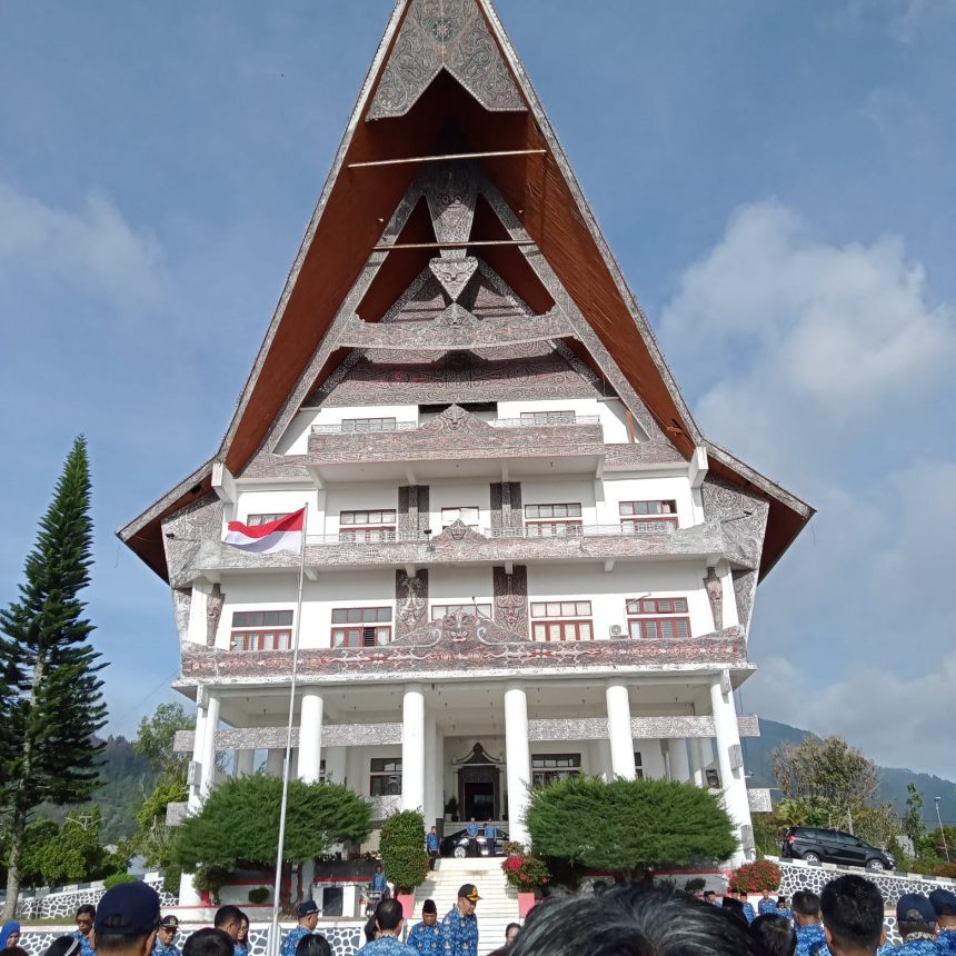 Apel Hari Kesadaran Nasional di Depan Kantor Bupati Kabupaten Toba