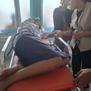 Kejadian diduga keracunan makanan akibat mengkomsumsi makan bergizi gratis Kejadian diduga keracunan makanan akibat mengkomsumsi makan bergizi gratis