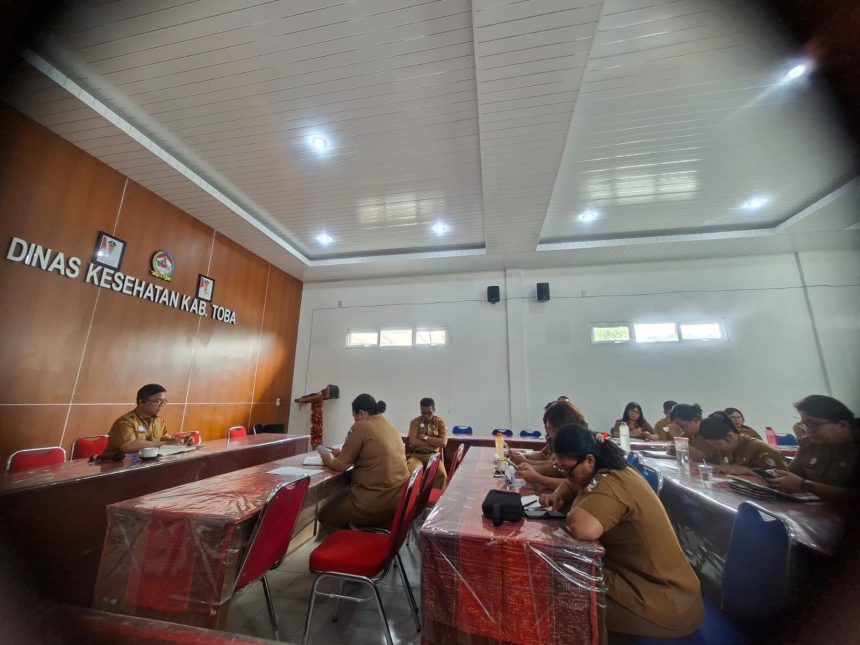 Rapat Internal Dinas Kesehatan Kabupaten Toba