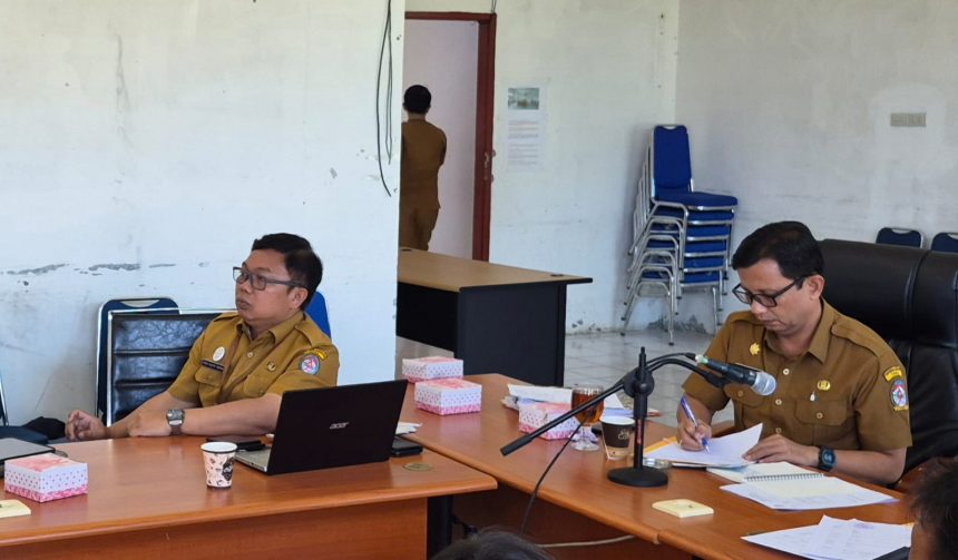 Membahas Draf Peraturan Bupati Toba tentang Pembinaan dan Pengawasan Badan Layanan Umum Daerah