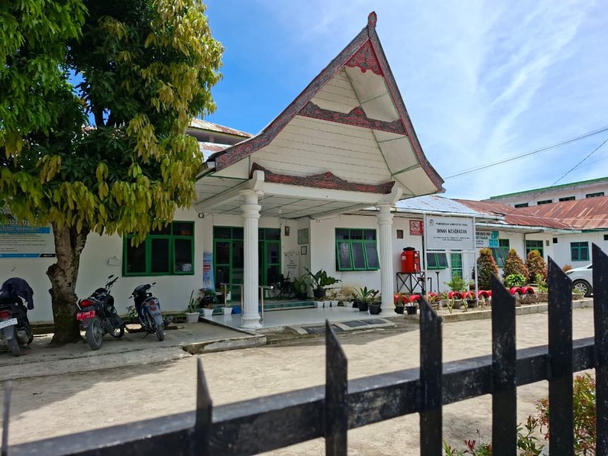 Dinas Kesehatan Kabupaten Toba Perkuat Koordinasi Melalui Apel Pagi untuk Peningkatan Layanan Kesehatan