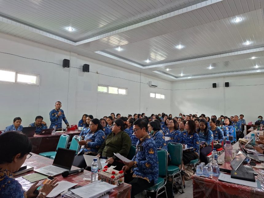 Dinkes Kabupaten Toba Perkuat Koordinasi dengan Seluruh Puskesmas melalui Rapat Pimpinan TPCB Dinkes Kabupaten Toba Perkuat Koordinasi dengan Seluruh Puskesmas melalui Rapat Pimpinan TPCB